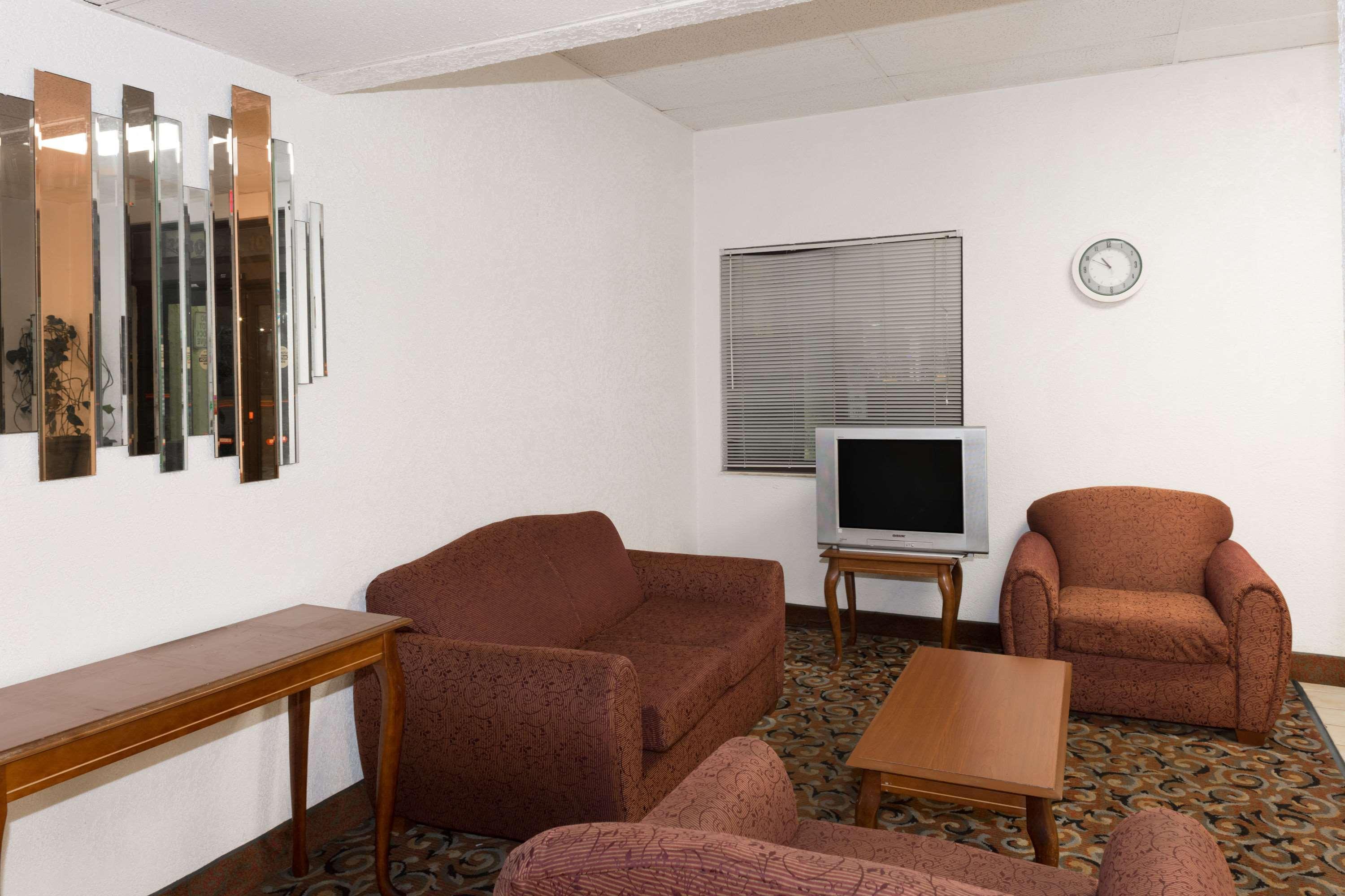 Super 8 By Wyndham פומפנו ביץ' מראה חיצוני תמונה